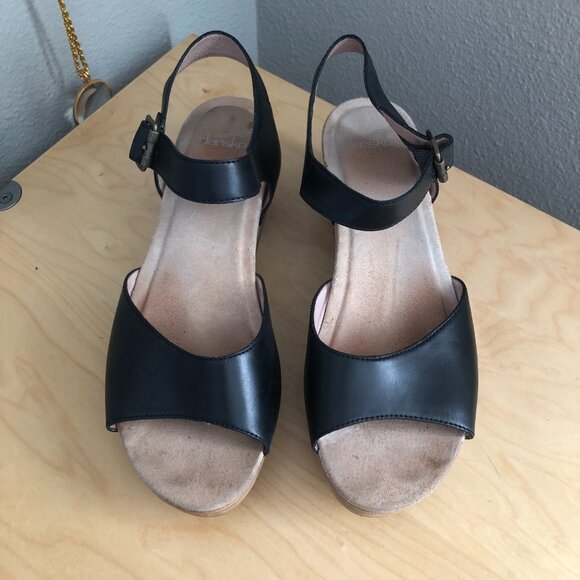 Dansko Silvie Platform Sandal - Picture 4 of 14
